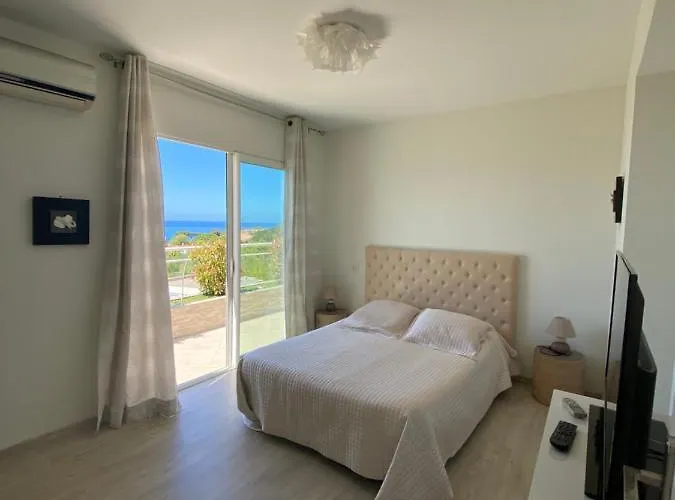 Vizzavona Piscine Et Jacuzzi * Ajaccio (Corsica)