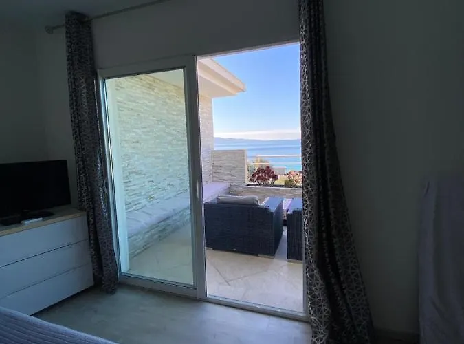 Vizzavona Piscine Et Jacuzzi * Ajaccio (Corsica)